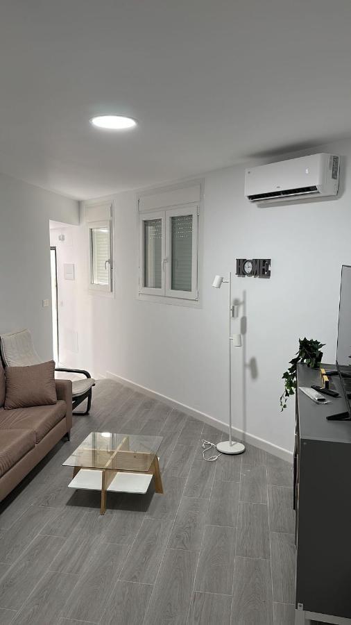 2 Rooms Con Terraza مالقة المظهر الخارجي الصورة