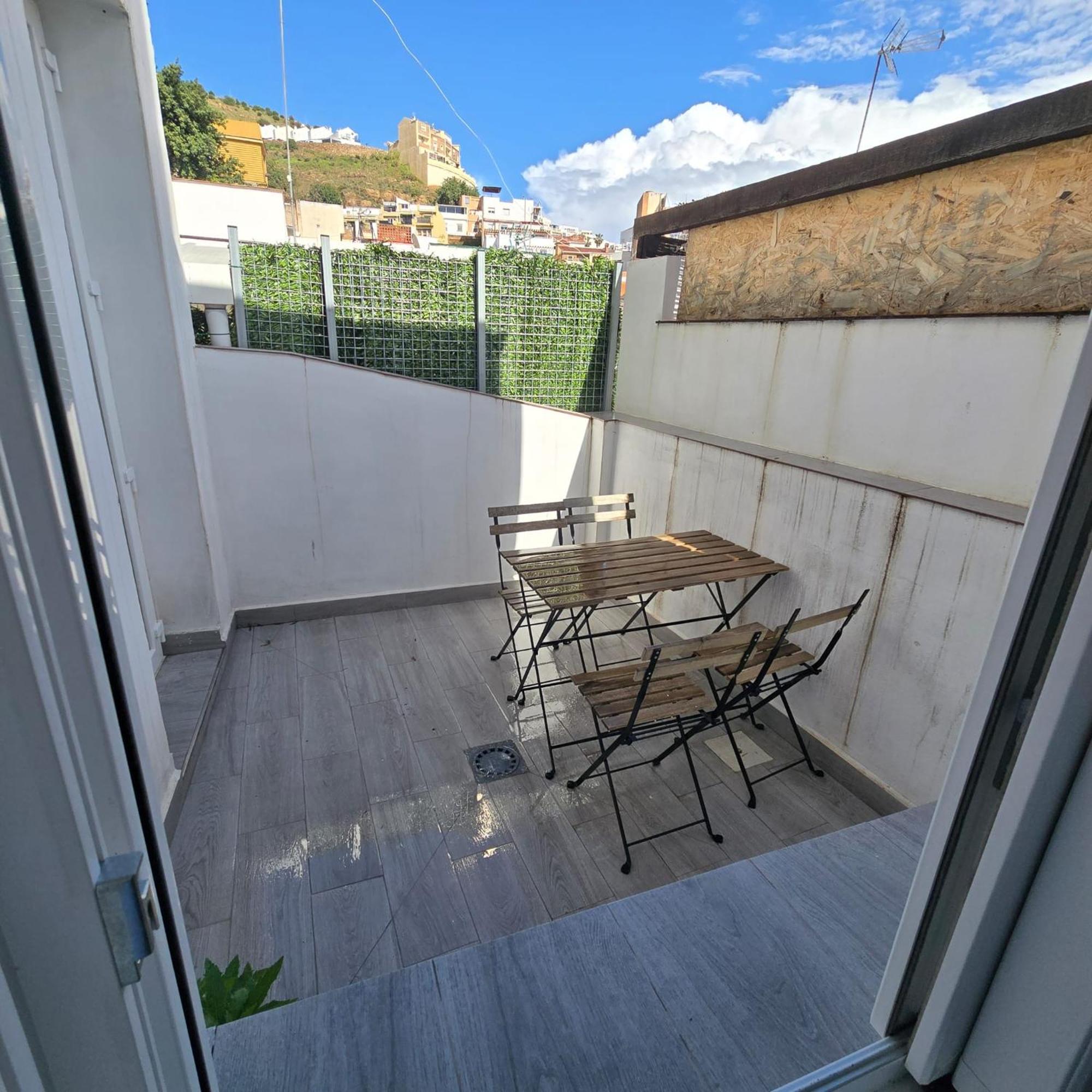 2 Rooms Con Terraza مالقة المظهر الخارجي الصورة