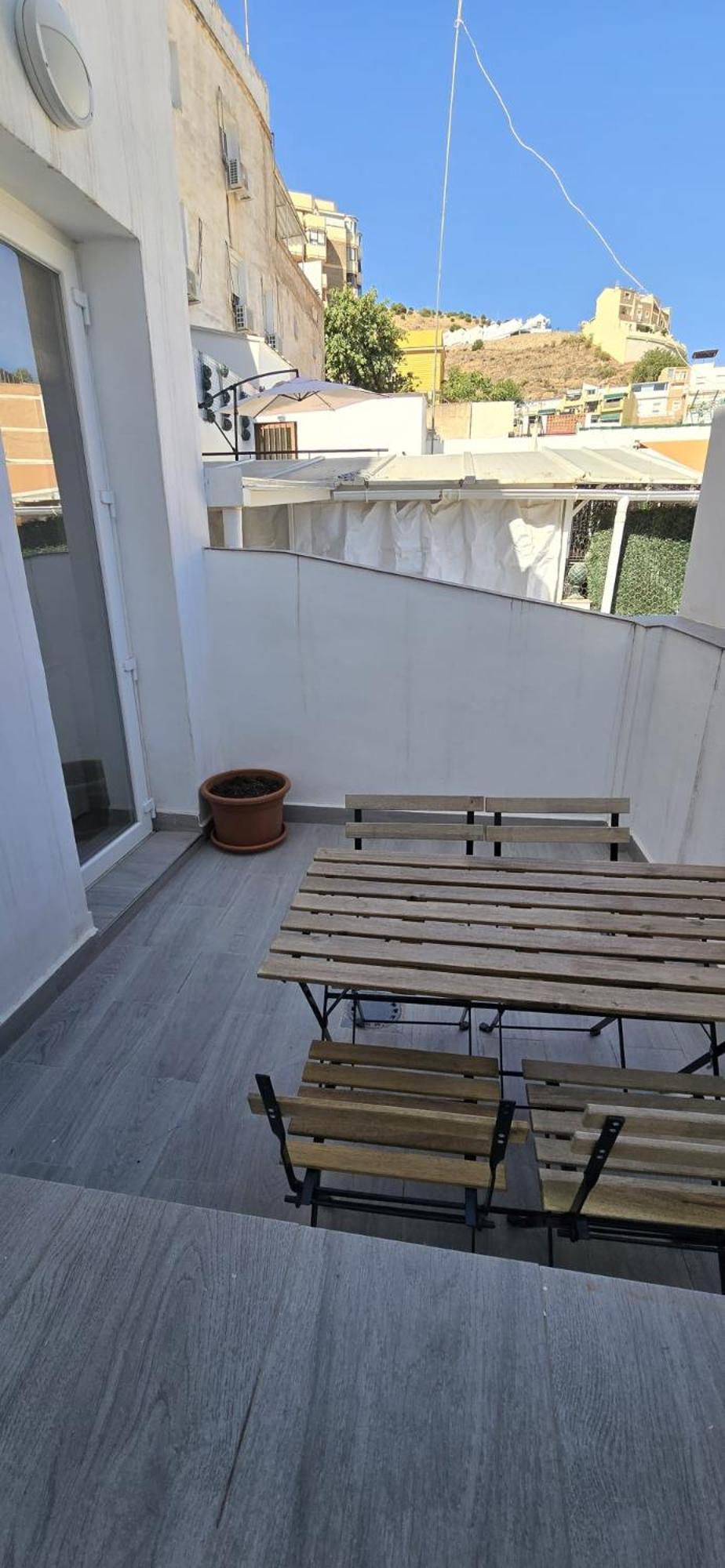 2 Rooms Con Terraza مالقة المظهر الخارجي الصورة